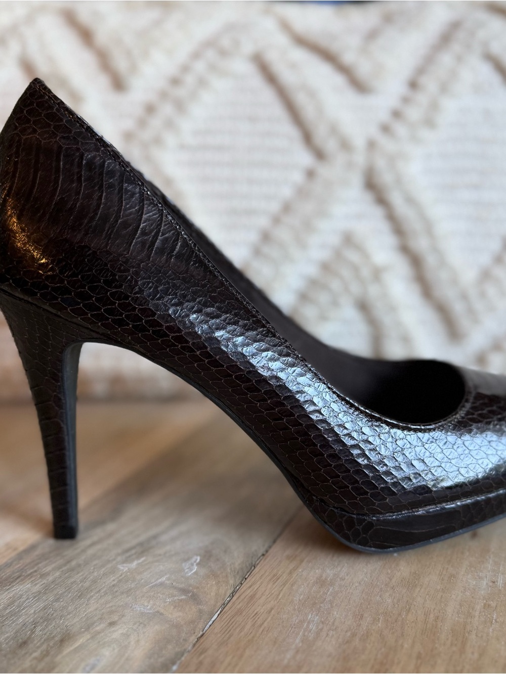 Christian Siriano for Payless Brown Snakeskin Embossed Platform Pumps Size 9 - Picture 12 of 12